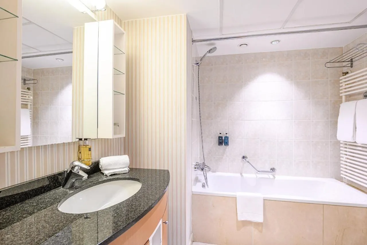 Apartahotel B-Aparthotel Ambiorix Bruselas