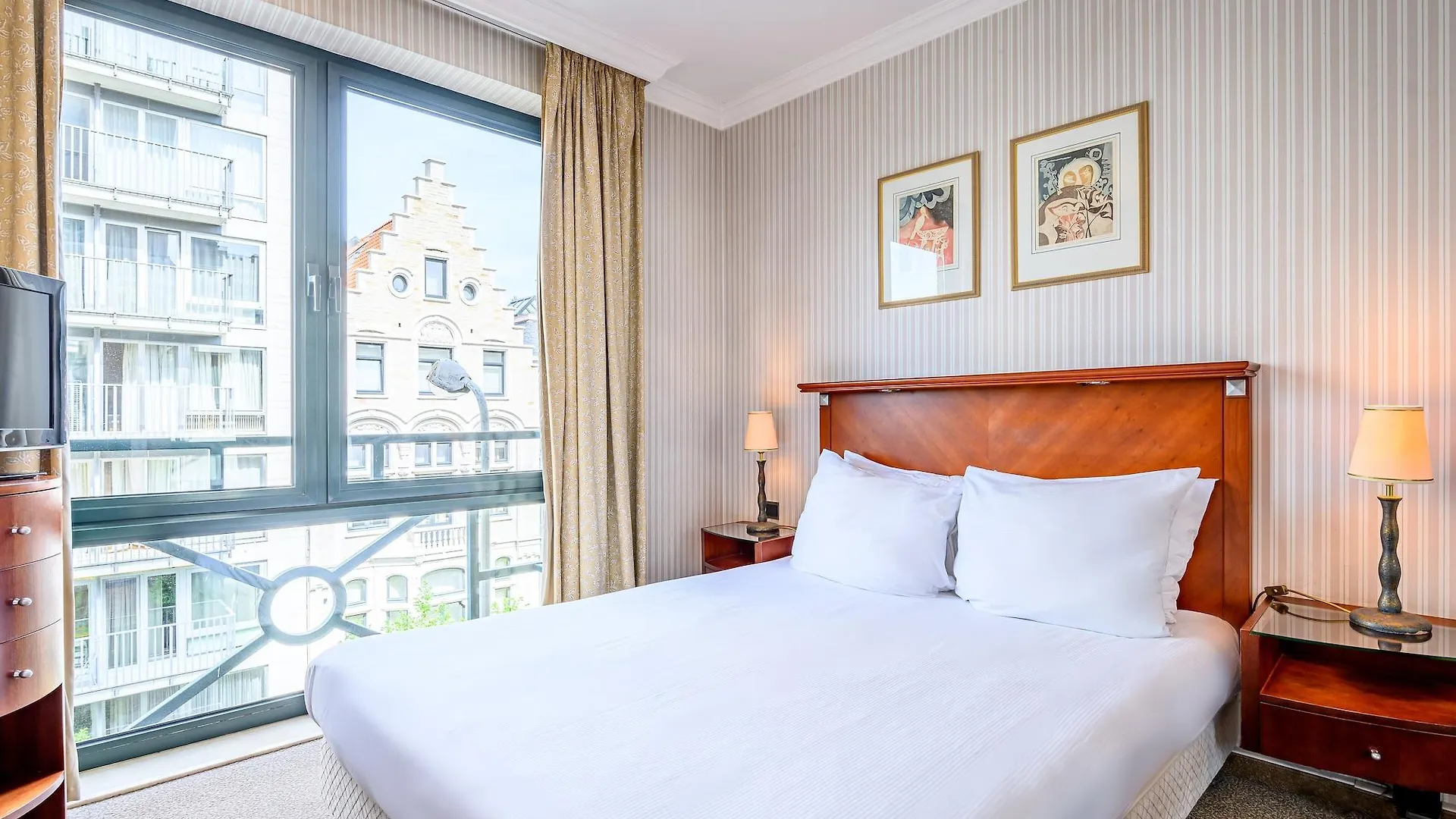 Apartahotel B-Aparthotel Ambiorix Bruselas