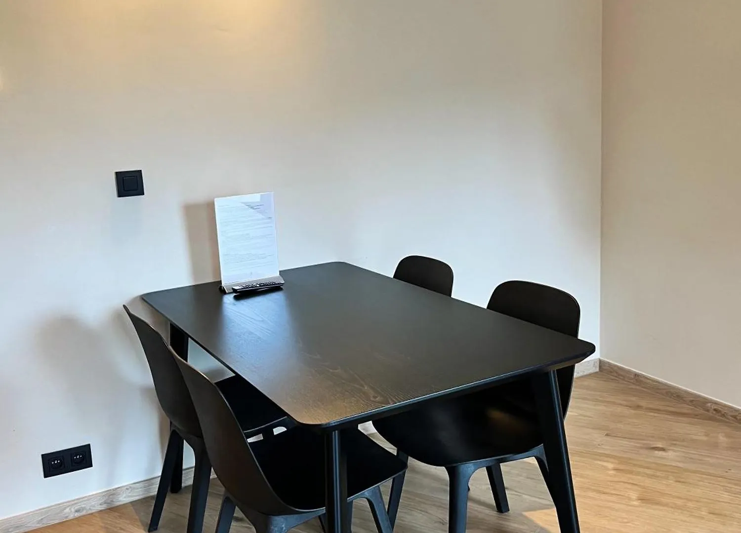 B-Aparthotel Ambiorix Brussels