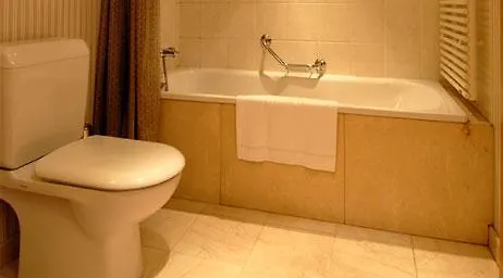 B-Aparthotel Ambiorix Bruselas 4*,